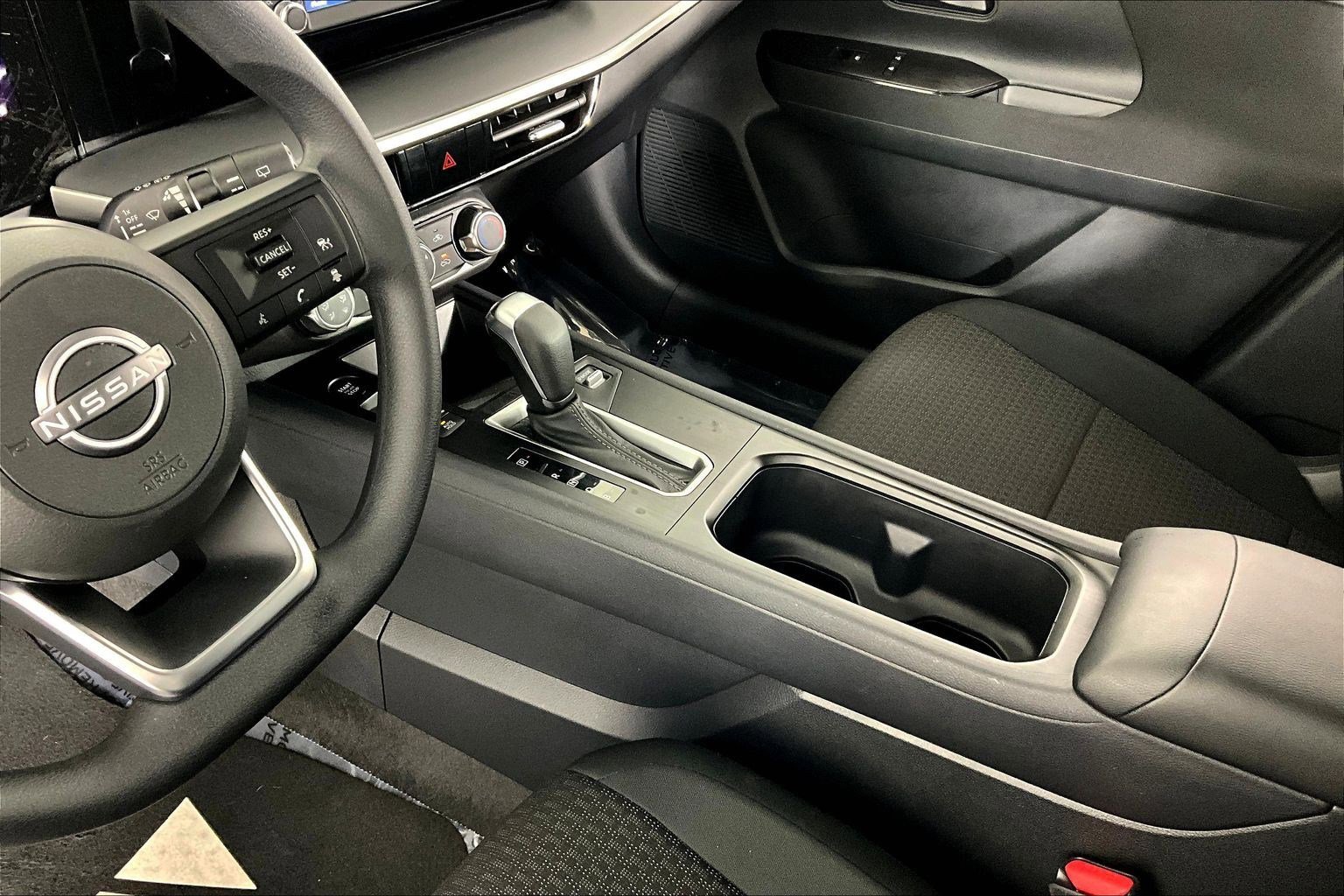 Certified 2025 Nissan Kicks S image 18