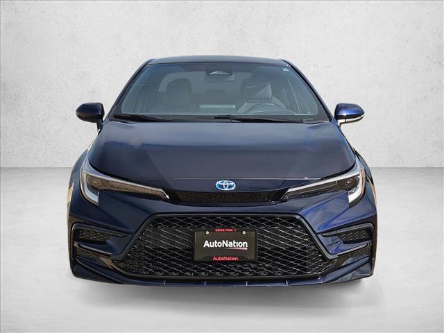 Used 2024 Toyota Corolla SE FWD image 2