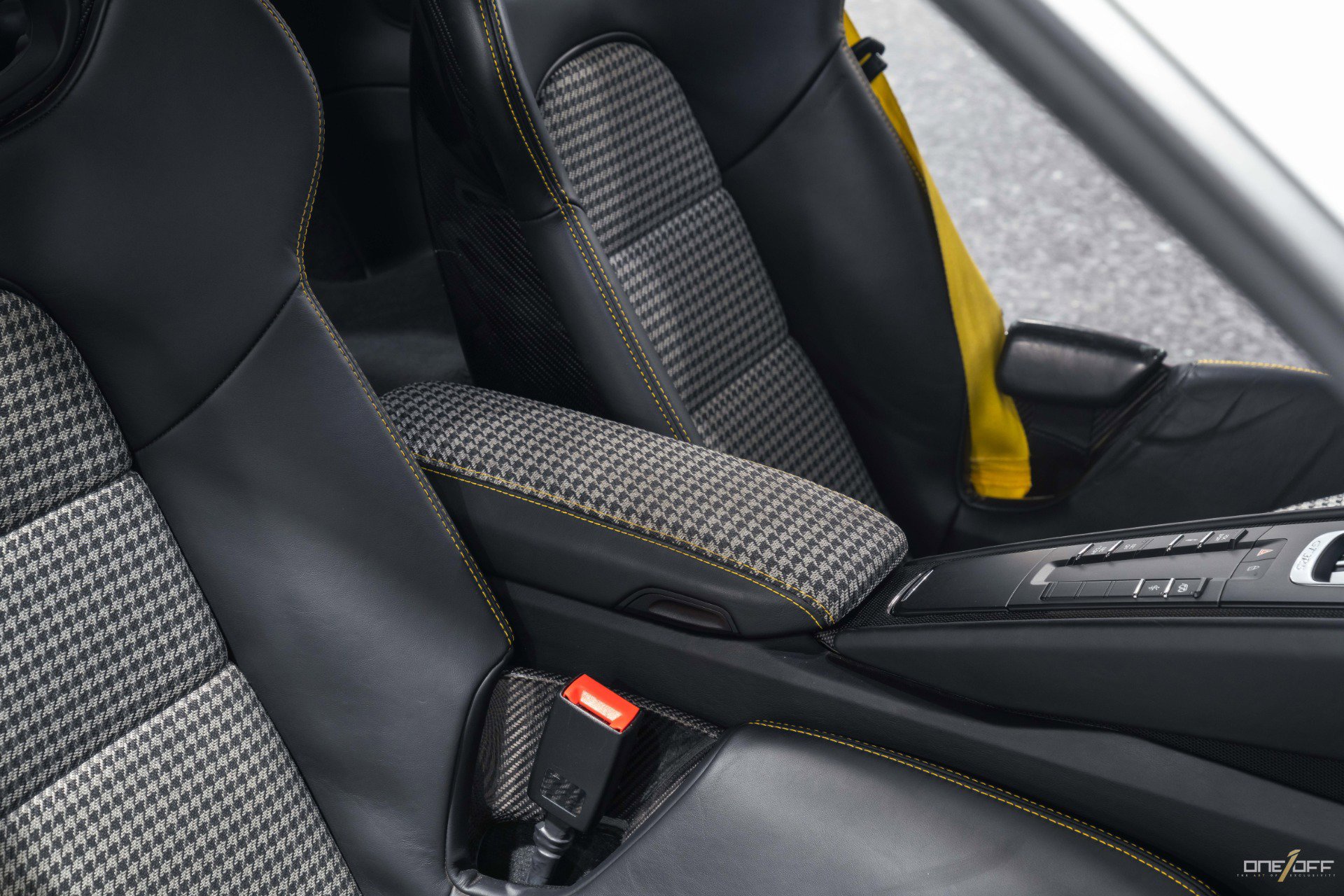 Used 2019 Porsche 911 GT3 RS image 32