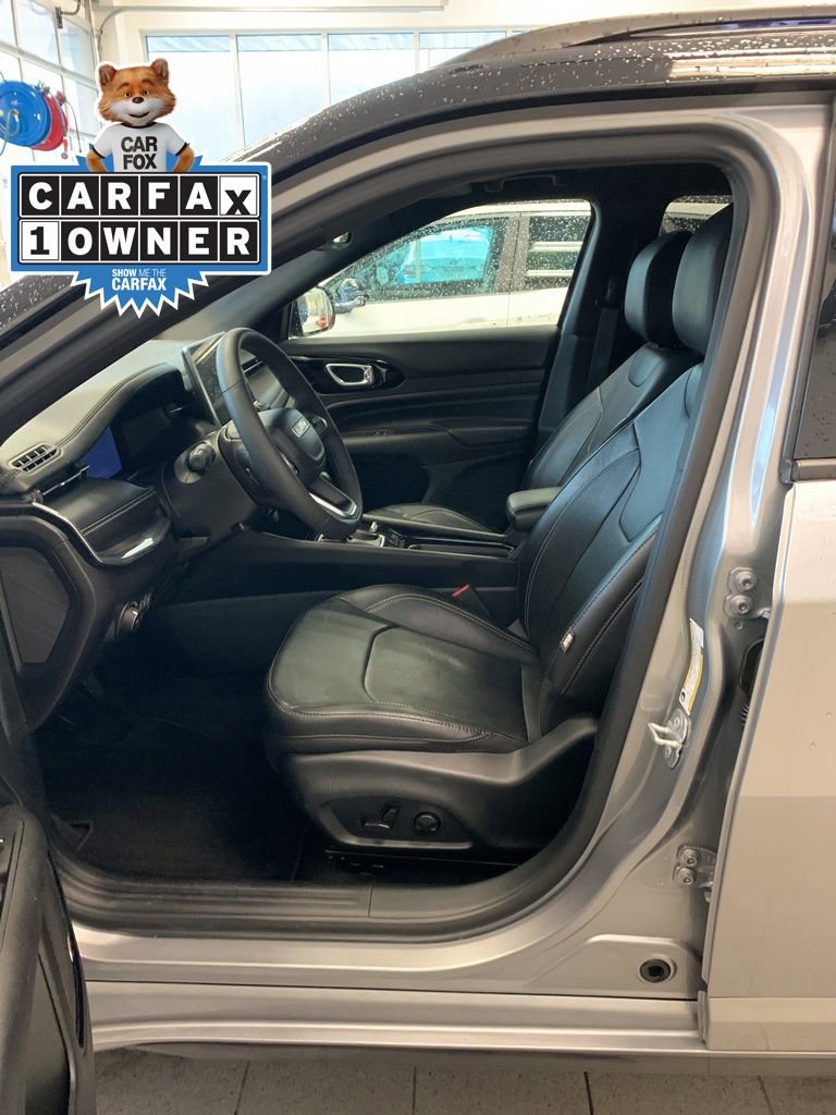 Used 2023 Jeep Compass High Altitude w/ Driver Assist Group I AWD/4WD image 3
