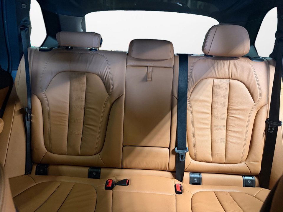 Used 2019 BMW X5 xDrive40i w/ Convenience Package image 15