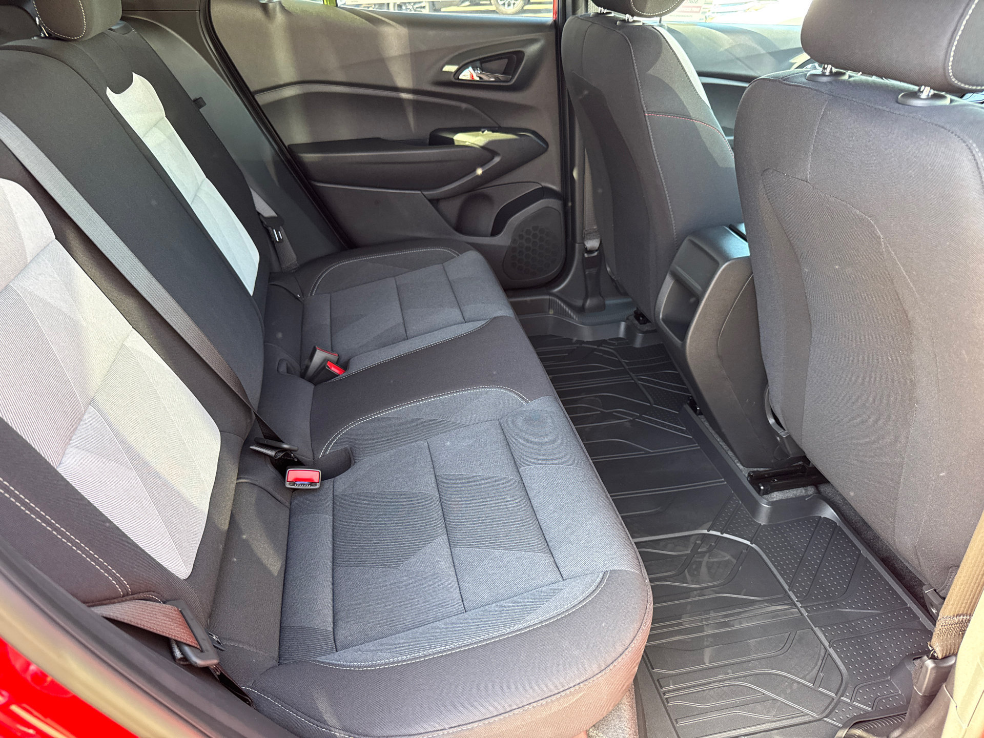 New 2026 Chevrolet Trax RS w/ Sunroof Package FWD image 13