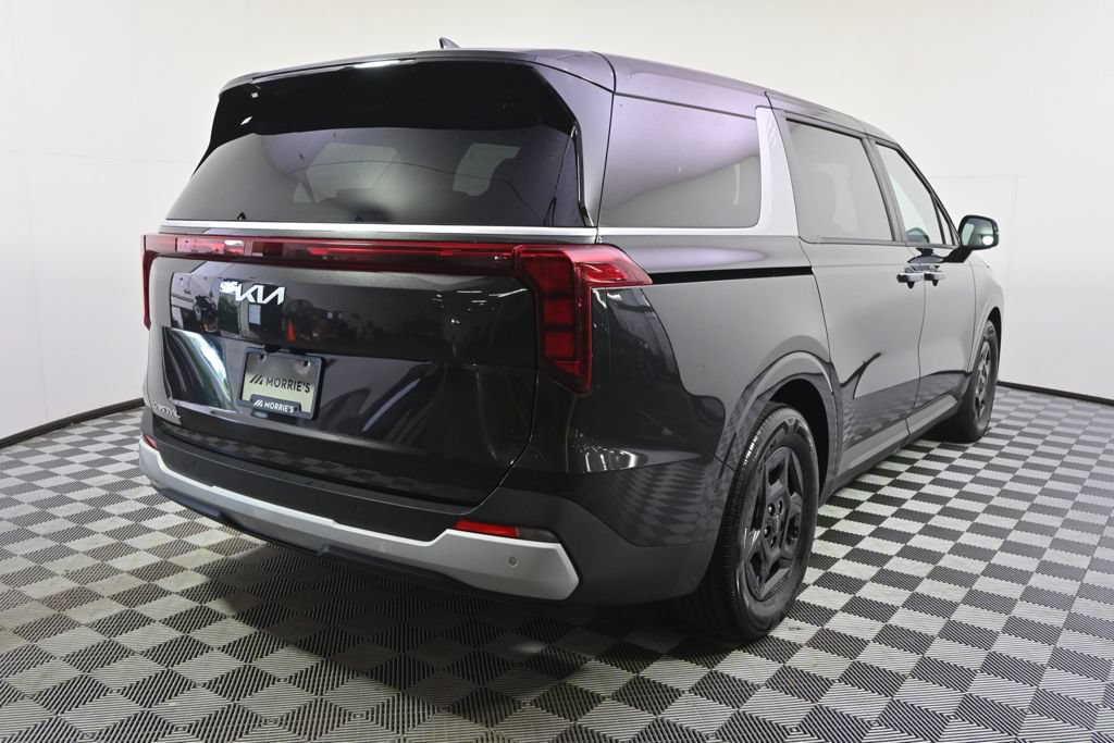 Used 2026 Kia Carnival FWD image 6