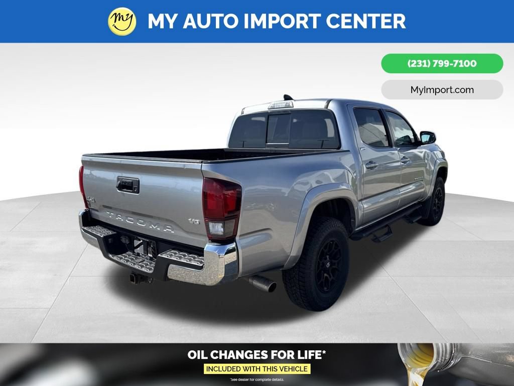Used 2022 Toyota Tacoma SR5 AWD/4WD image 7