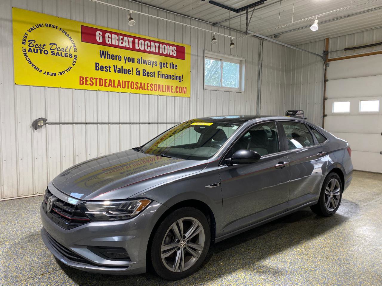 Used 2019 Volkswagen Jetta R-Line w/ R-Line Cold Weather Package image 1