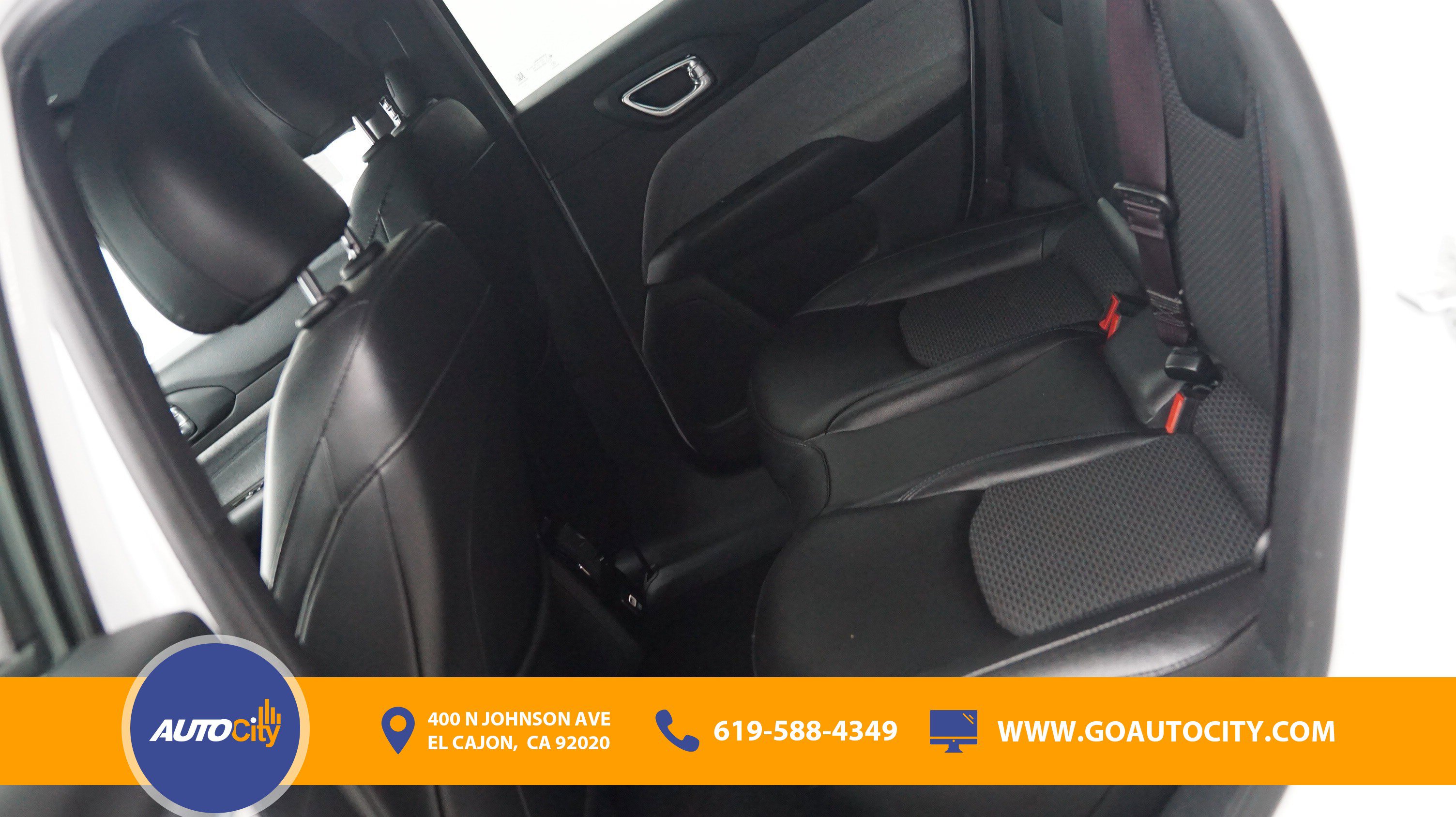 Used 2024 Jeep Compass Latitude AWD/4WD image 14