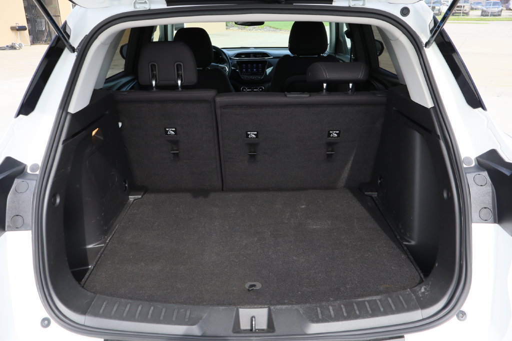 Used 2023 Chevrolet TrailBlazer LT FWD image 26