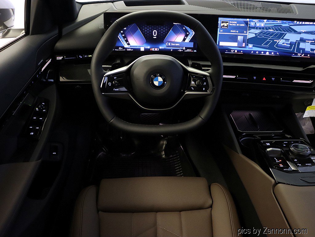 Used 2026 BMW 530i xDrive w/ Premium Package image 15