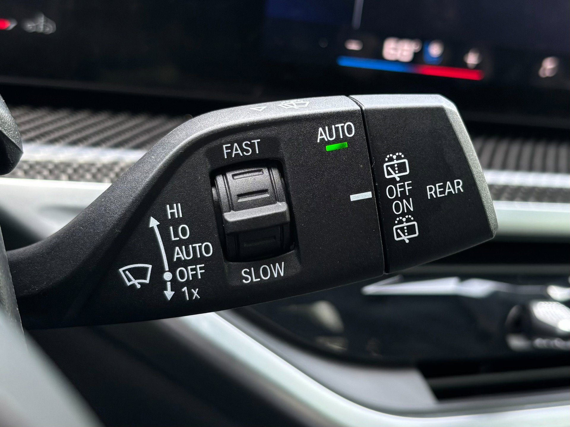 Used 2025 BMW X7 M60i AWD/4WD image 40