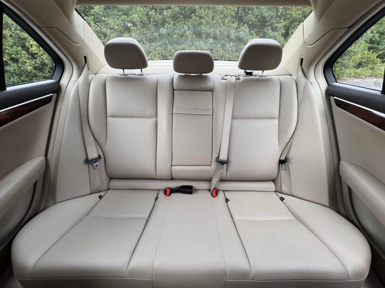 Used 2014 Mercedes-Benz C 250 Sedan image 27