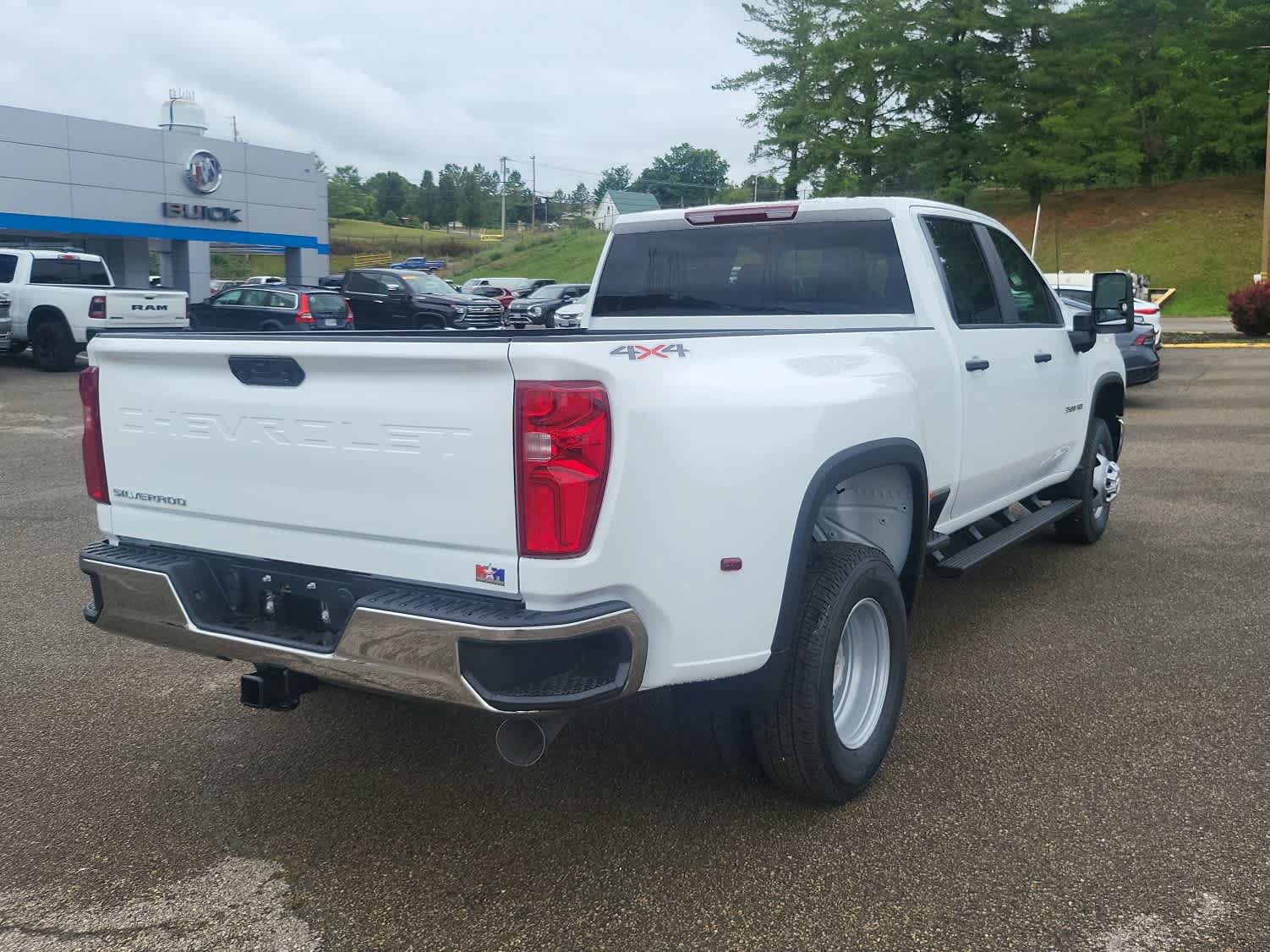 New 2026 Chevrolet Silverado 3500 W/T AWD/4WD image 3