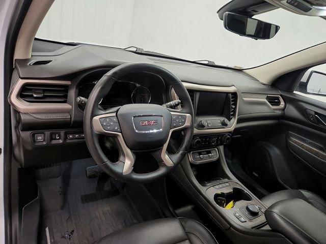Used 2023 GMC Acadia Denali w/ Denali Ultimate Package AWD/4WD image 17