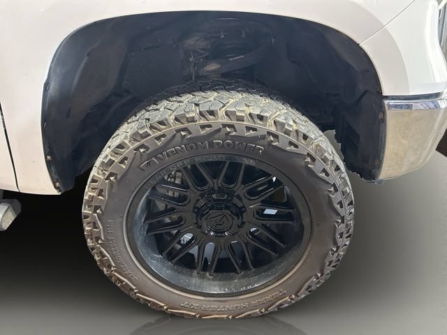 Used 2021 Toyota Tundra 4x4 CrewMax image 32