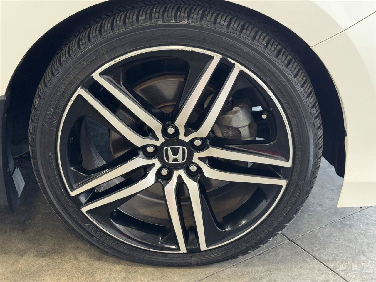 Used 2016 Honda Accord Touring image 36