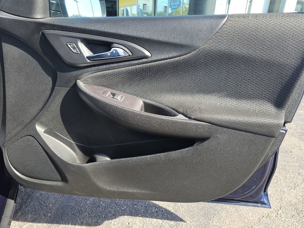 Used 2018 Chevrolet Malibu LS image 38