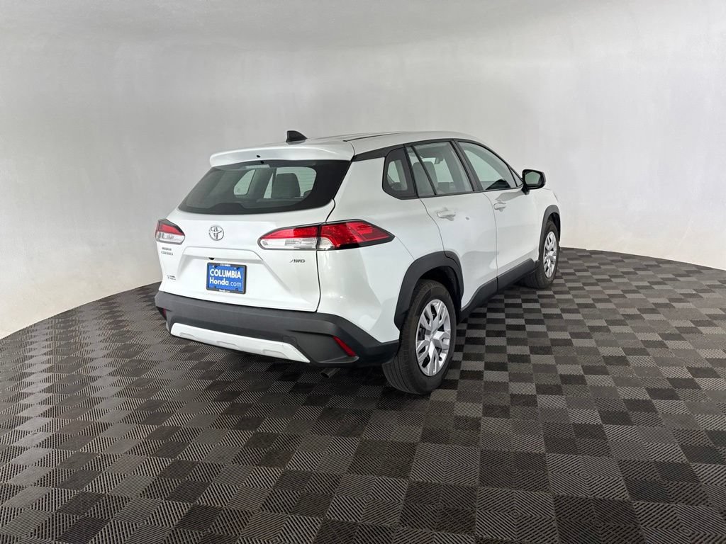 Used 2023 Toyota Corolla Cross L AWD/4WD image 5