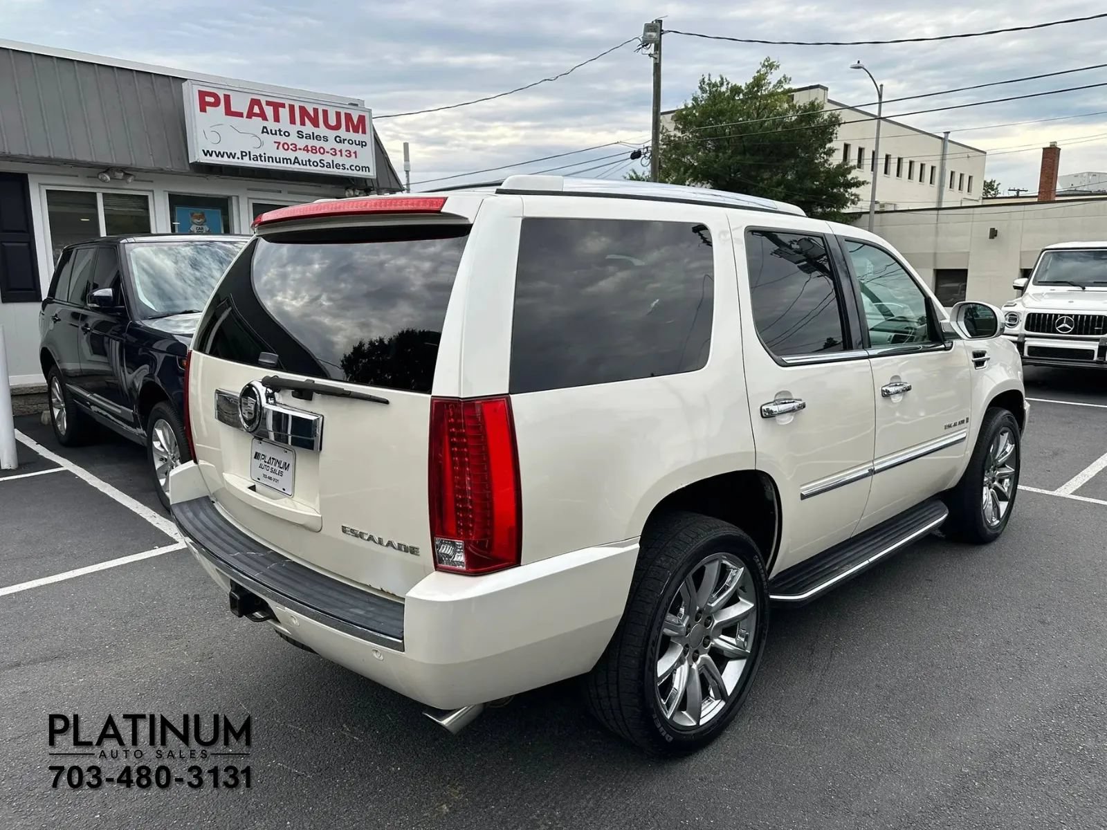 Used 2008 Cadillac Escalade AWD image 5