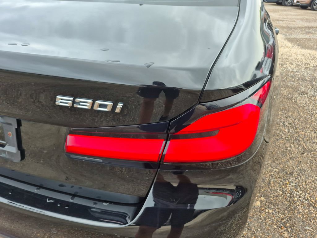 Used 2021 BMW 530i xDrive w/ Premium Package image 45