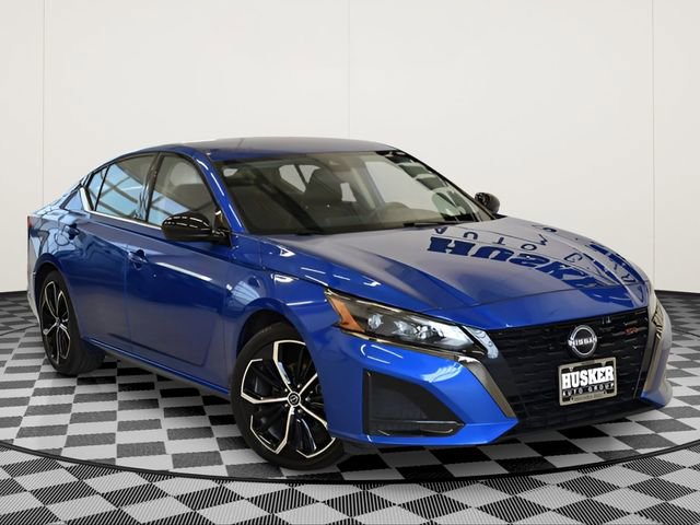 Used 2025 Nissan Altima 2.5 SR FWD image 1
