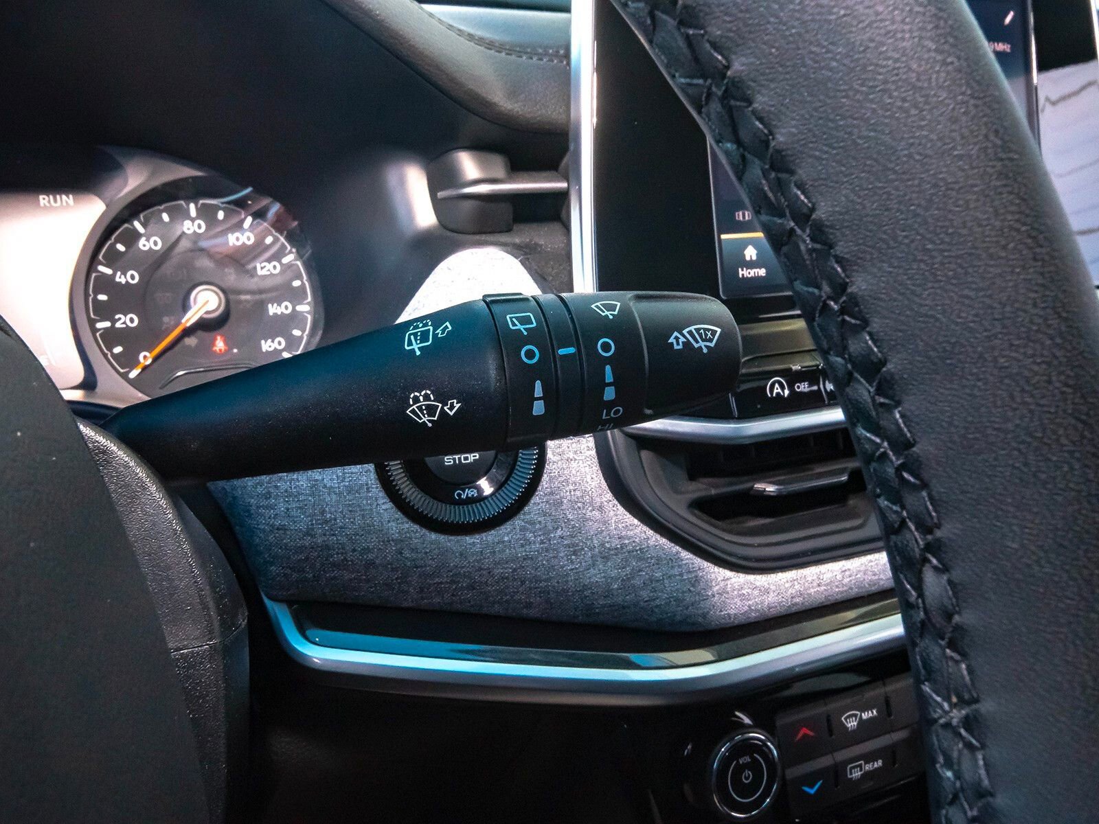 Used 2025 Jeep Compass Latitude image 14