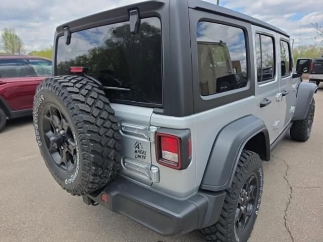 Used 2023 Jeep Wrangler Unlimited w/ Cold Weather Group AWD/4WD image 9