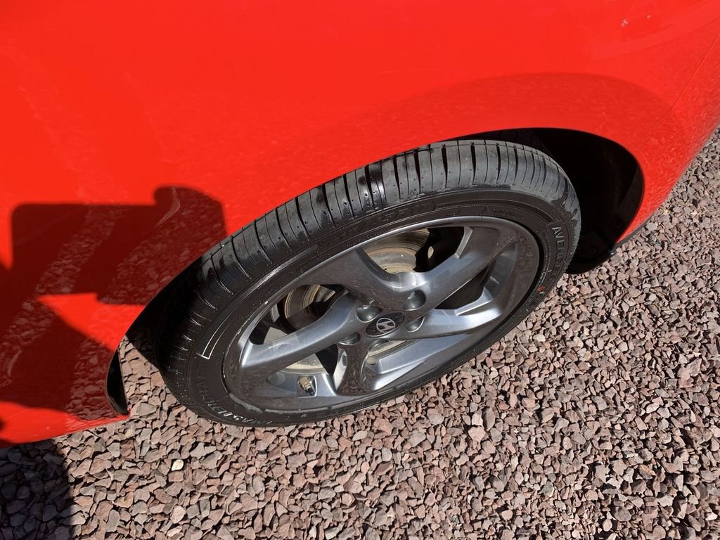 Used 2020 Hyundai Veloster 2.0 FWD image 10