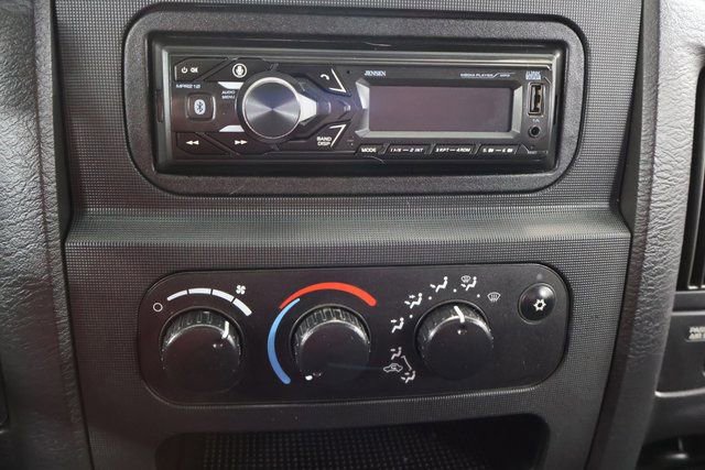 Used 2004 Dodge Ram 1500 Truck ST w/ ST Value Group image 18