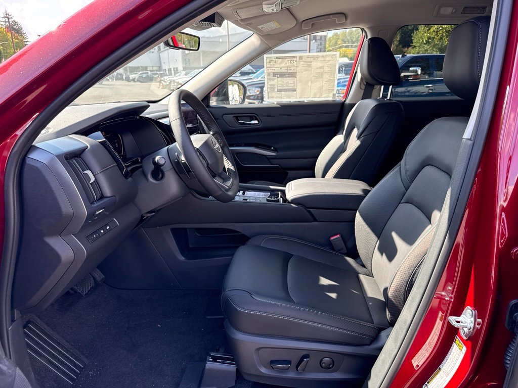 New 2026 Nissan Pathfinder SL AWD/4WD image 15