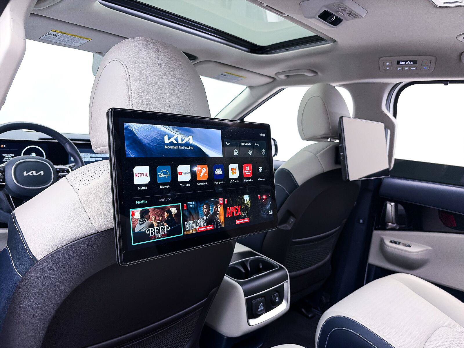 Used 2025 Kia Carnival SX Prestige FWD image 8
