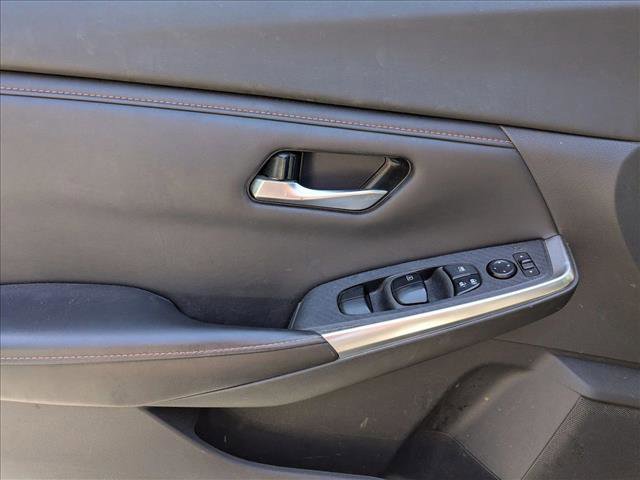 Used 2023 Nissan Sentra SR w/ Electronics Package image 10