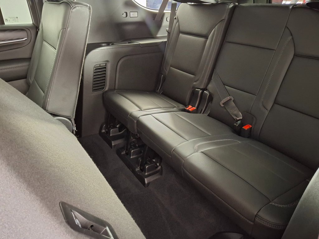 Used 2023 GMC Yukon XL Denali image 31
