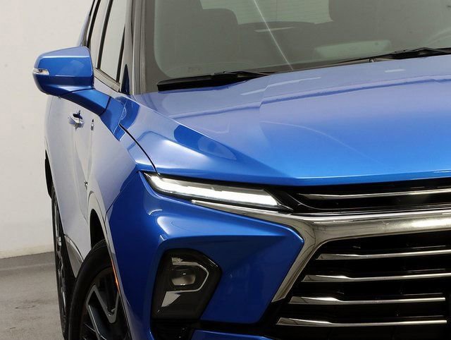 Used 2024 Chevrolet Blazer Premier w/ Safety Plus Package AWD/4WD image 4