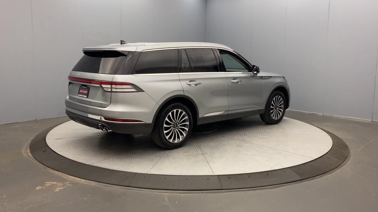 Used 2022 Lincoln Aviator AWD w/ Premium Package image 5