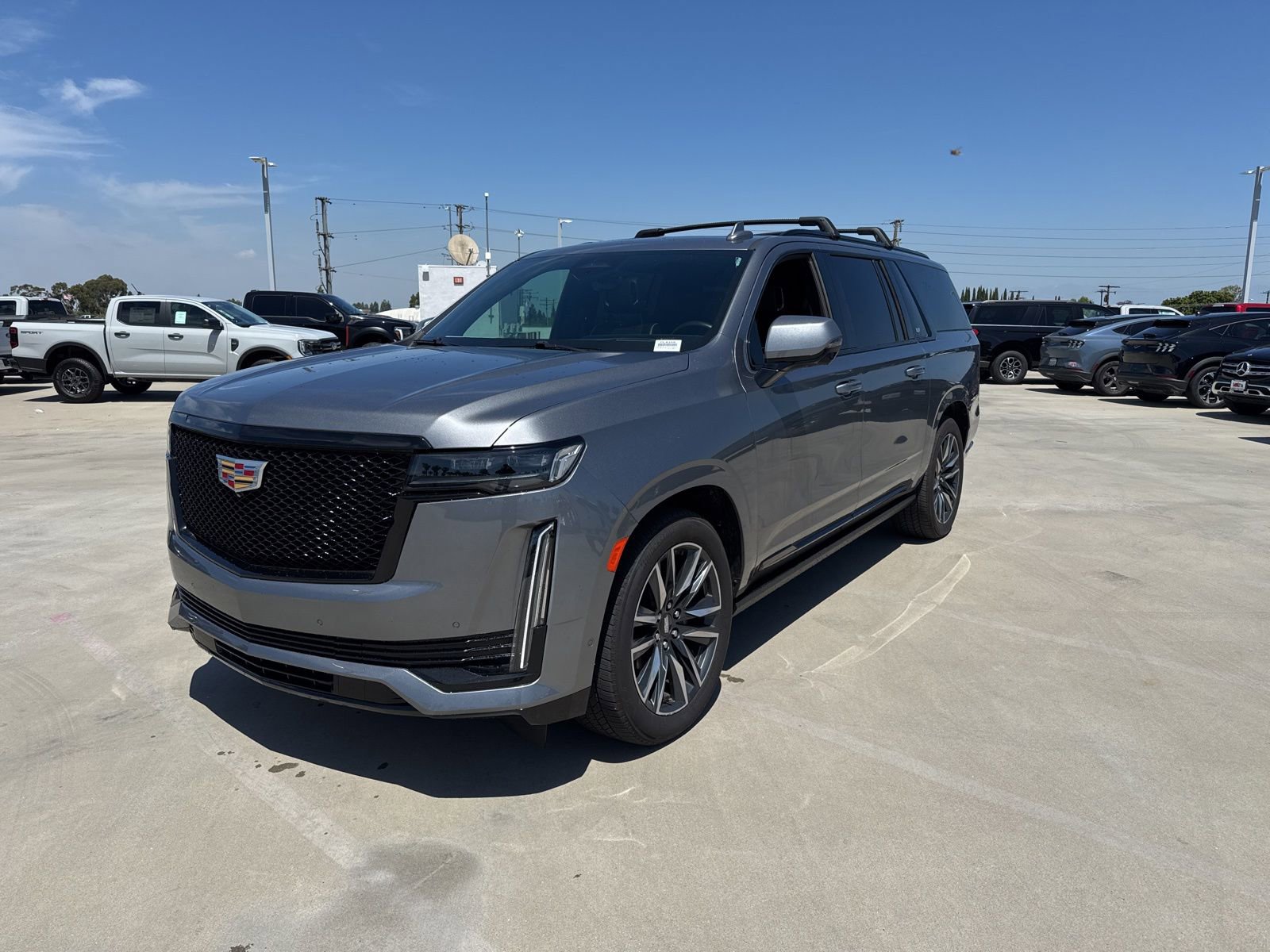 Used 2021 Cadillac Escalade ESV Sport w/ Driver Assist Tech Package AWD/4WD image 1