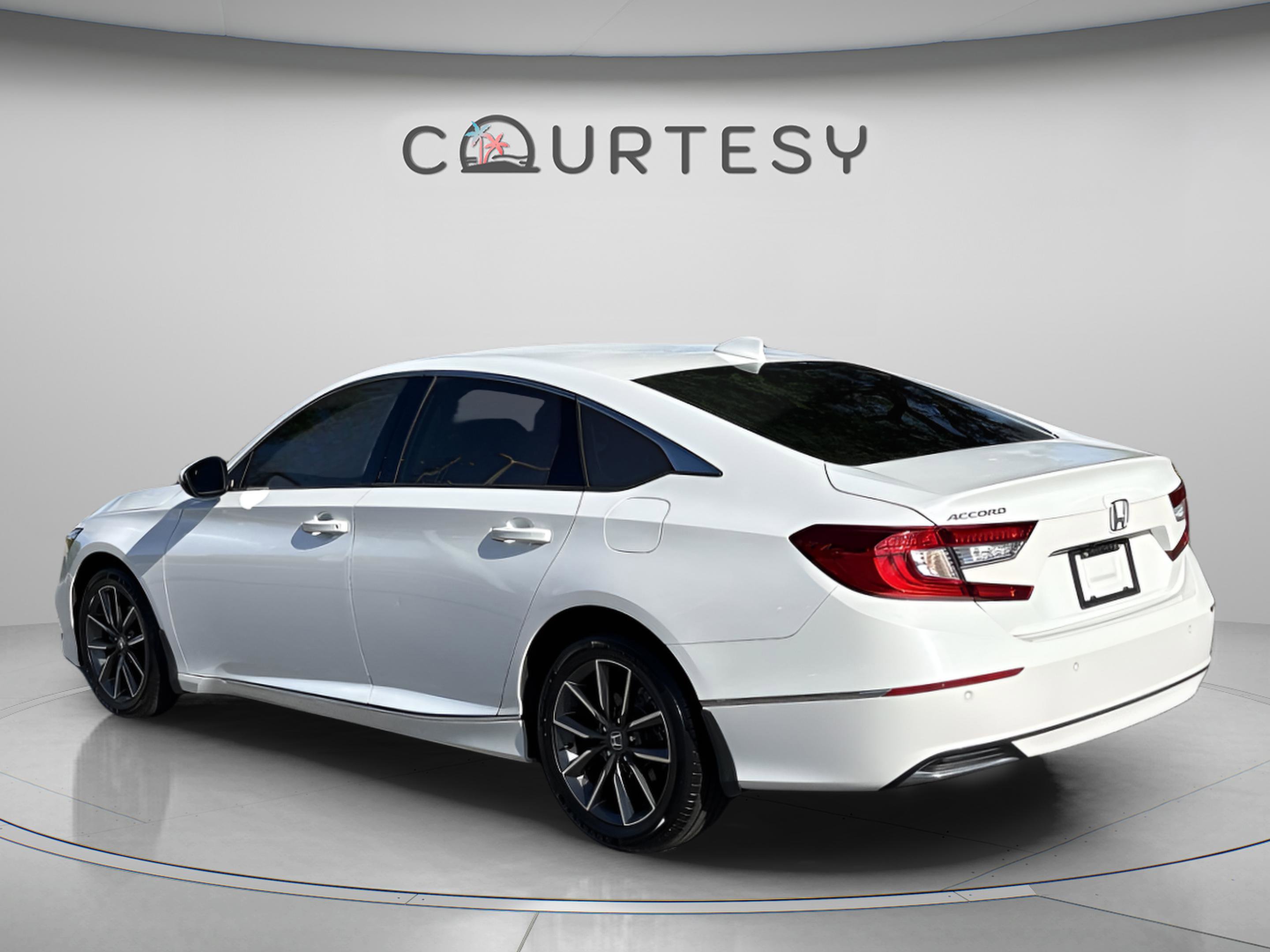 Used 2022 Honda Accord EX-L image 5