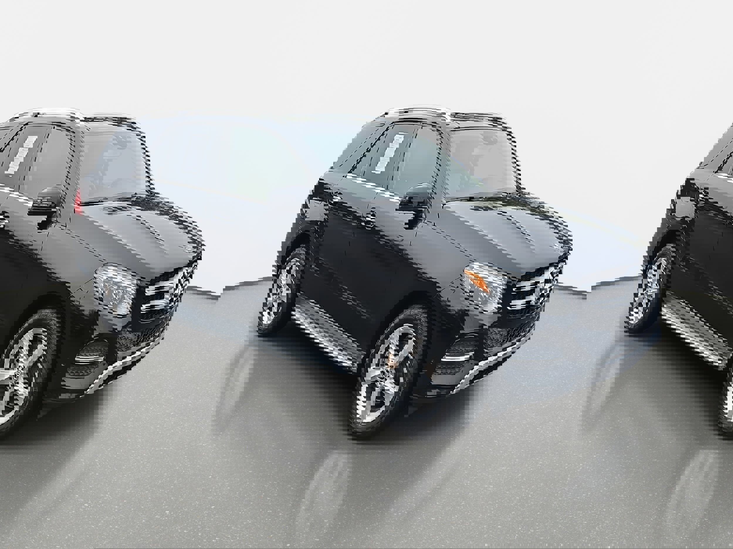 Used 2018 Mercedes-Benz GLE 350 4MATIC image 3