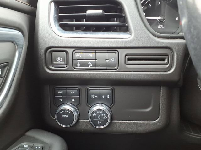 Used 2021 GMC Yukon AT4 w/ Rear Media and Nav Package AWD/4WD image 21