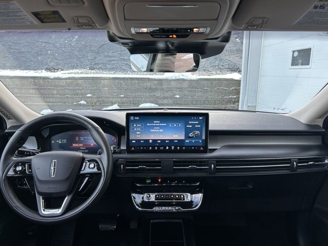 Certified 2023 Lincoln Corsair AWD w/ Equipment Group 101A image 10