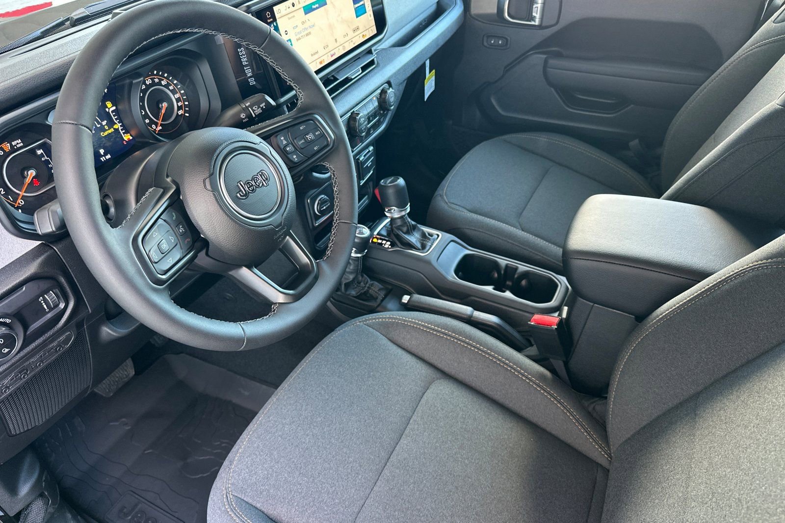 New 2026 Jeep Gladiator Sport AWD/4WD image 11