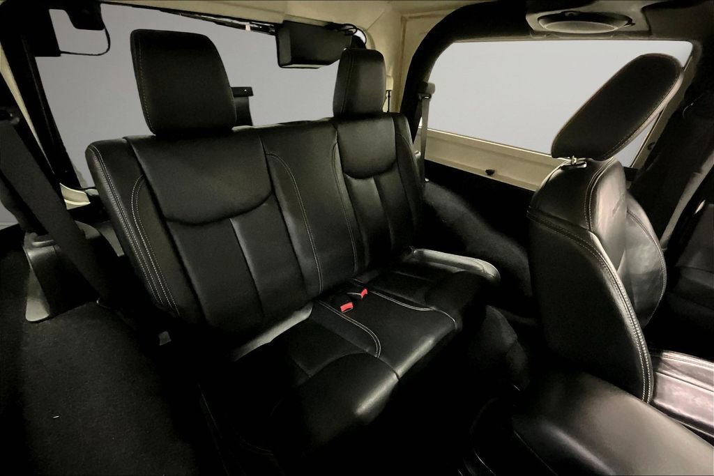 Used 2013 Jeep Wrangler Rubicon w/ PWR Convenience Group image 23