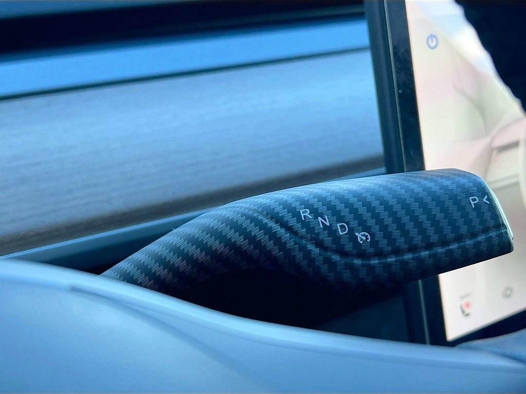 Used 2022 Tesla Model Y Performance image 16