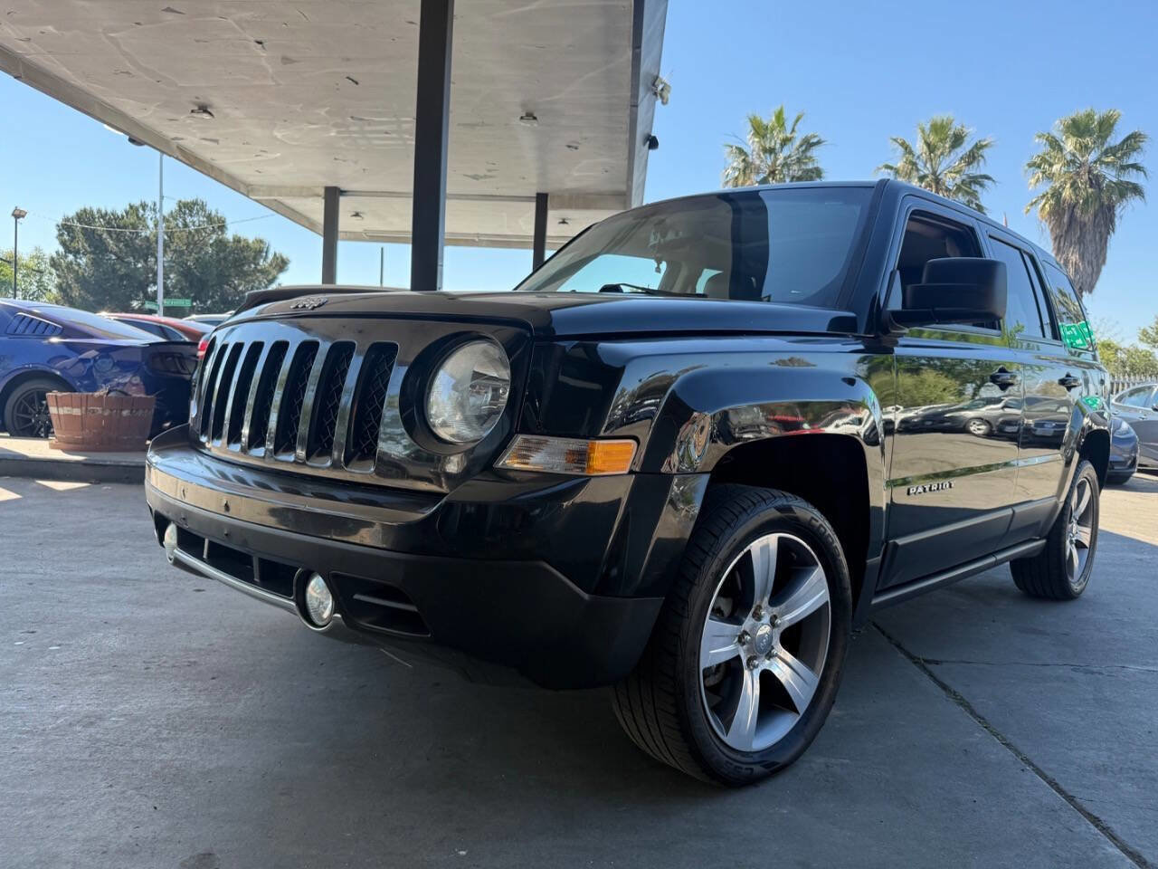 Used 2016 Jeep Patriot High Altitude FWD image 30