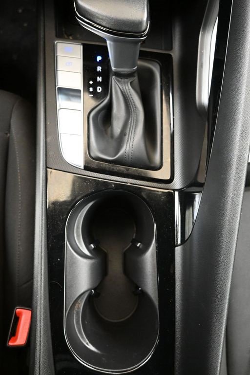 Certified 2025 Hyundai Elantra SEL w/ Cargo Package image 34