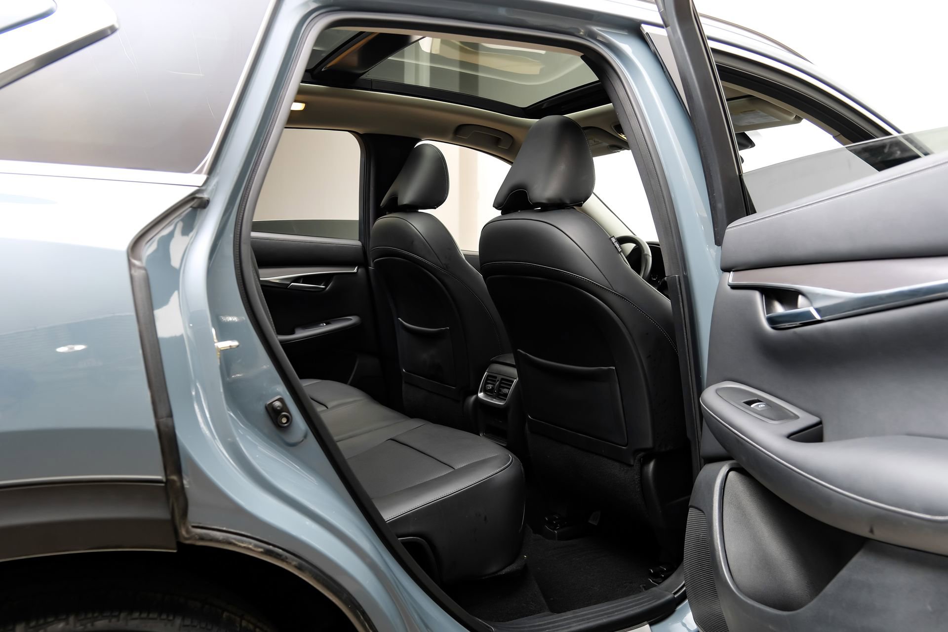 Used 2023 INFINITI QX50 Luxe AWD/4WD image 45