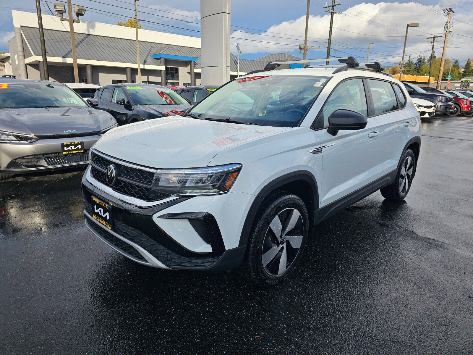 Used 2024 Volkswagen Taos S image 7