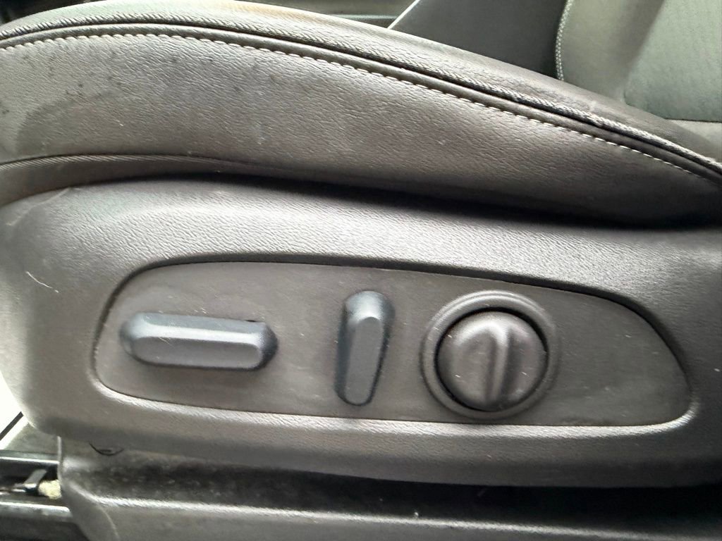 Certified 2023 Buick Encore GX Select w/ Sport Touring Package image 18