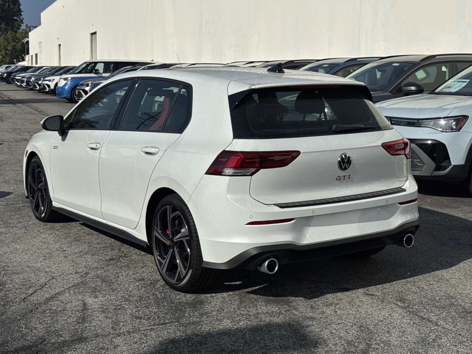 New 2026 Volkswagen GTI SE image 3