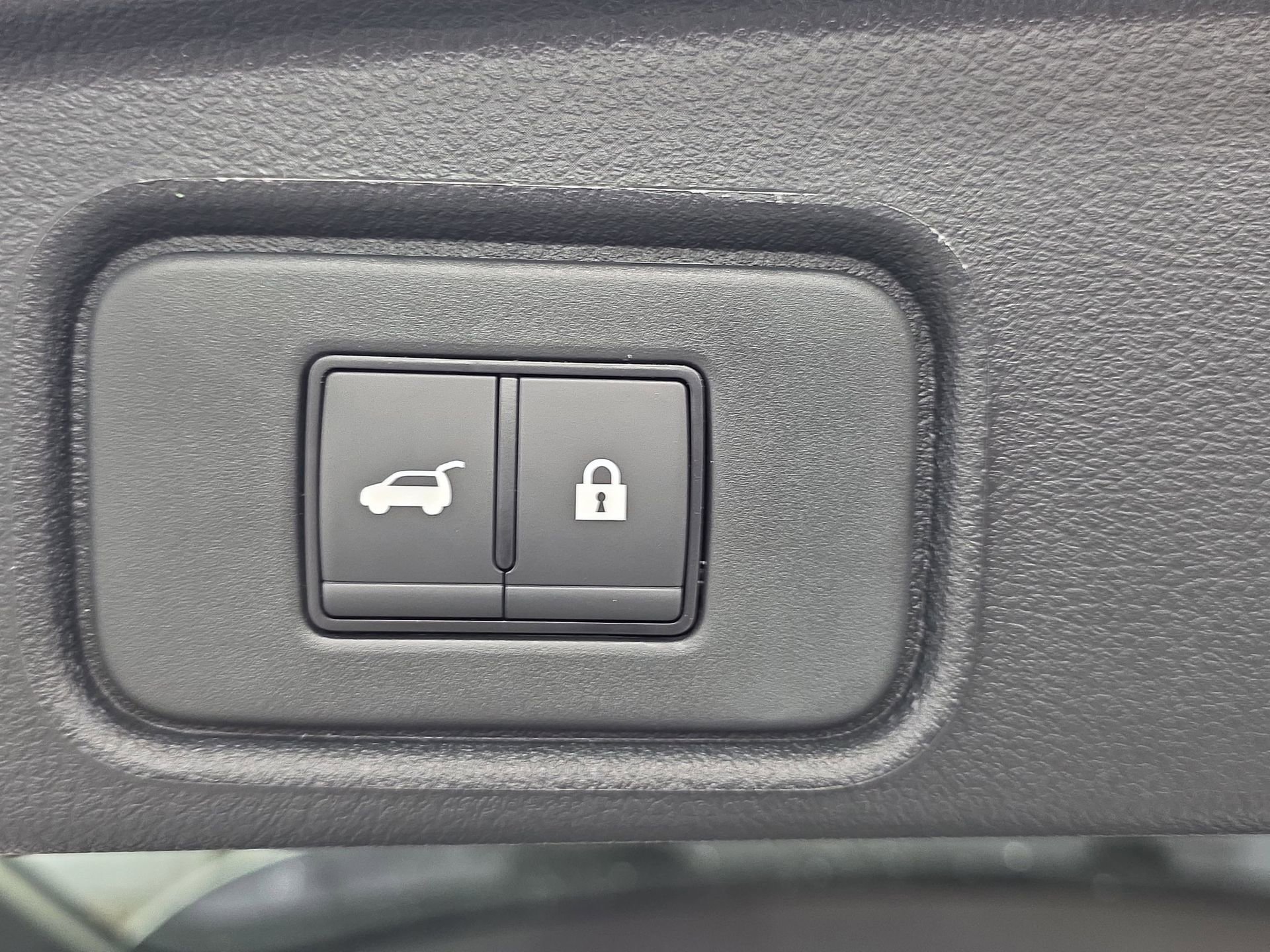 New 2026 Nissan Pathfinder SL FWD image 13