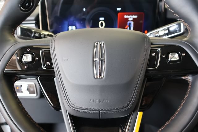 New 2026 Lincoln Aviator 2WD w/ Jet Appearance Package image 25