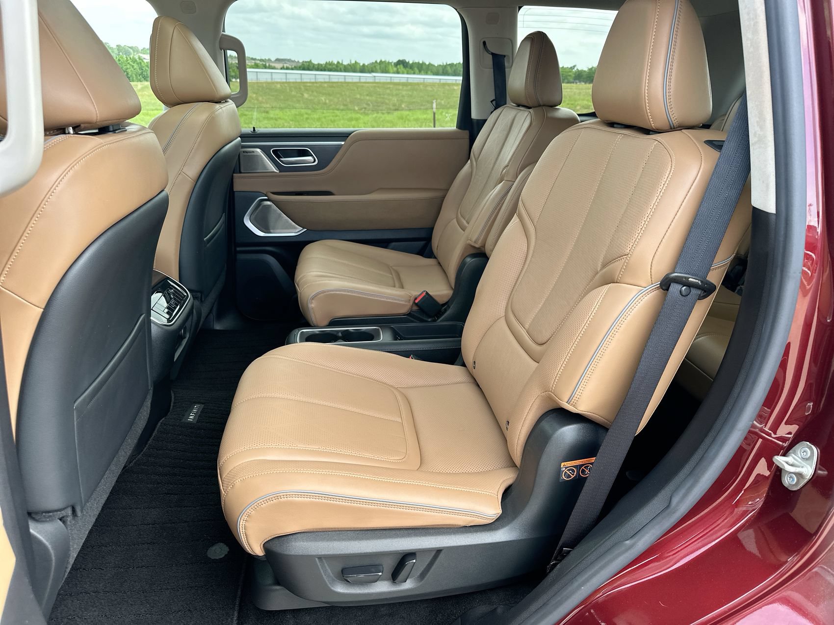 Used 2025 INFINITI QX80 Sensory AWD/4WD image 24